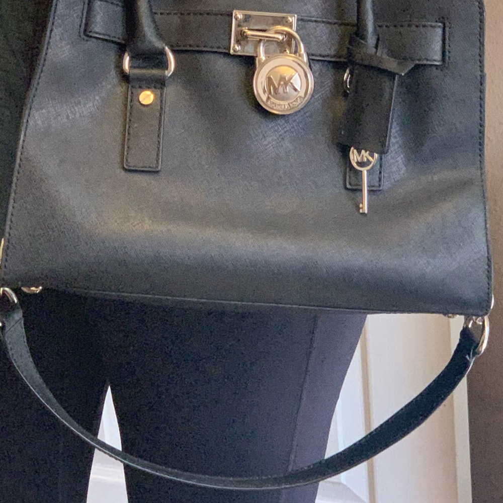 Michael Kors shoulder/handbag